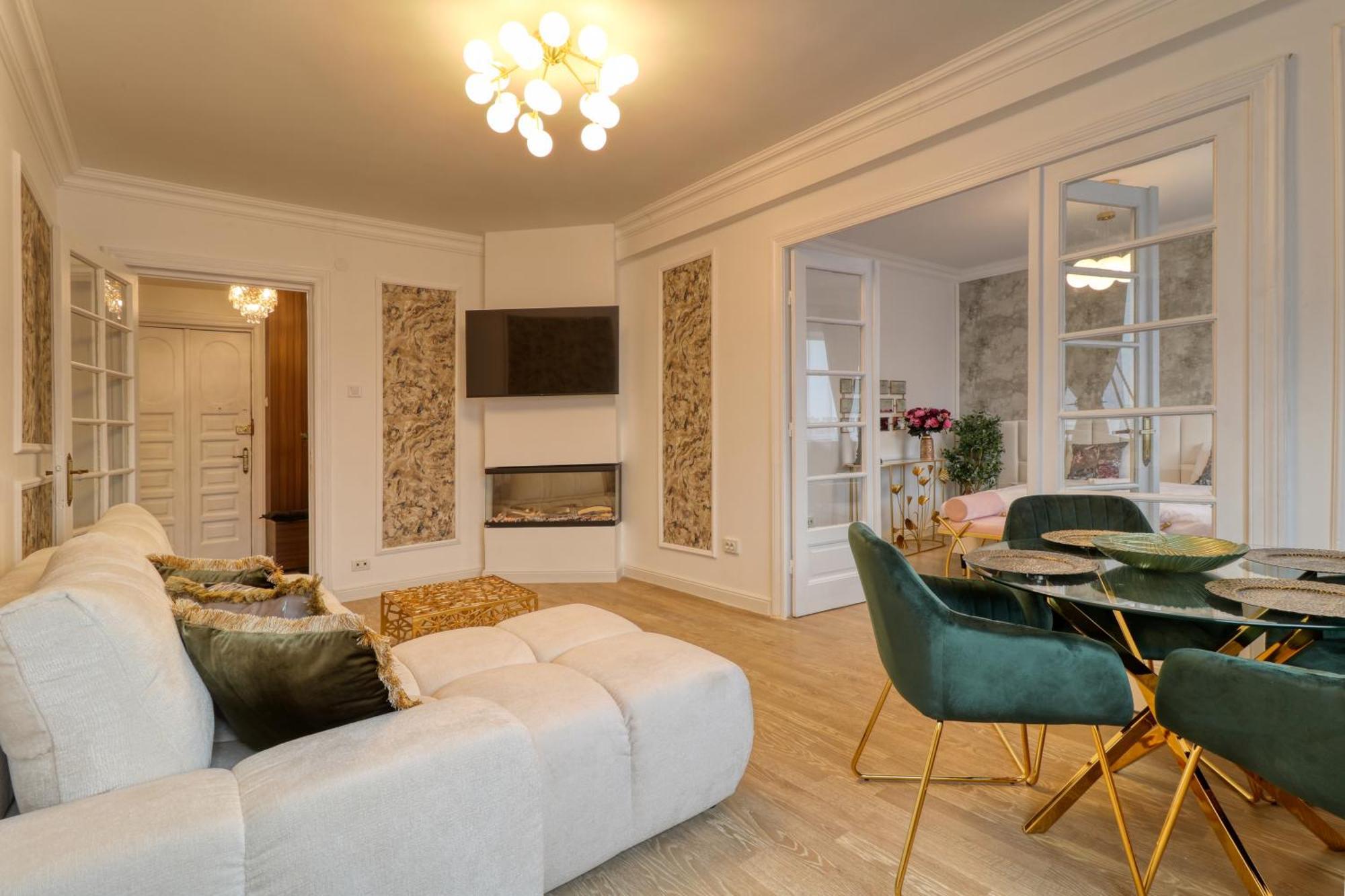Neo-Classic Design Near Downtown Bukares Bagian luar foto